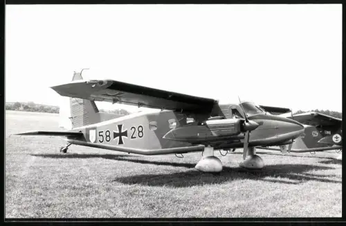 Fotografie Flugzeug Dornier Do 28, Zweimotoriger Hochdecker der Marine, Kennung 58-28 in Kiel-Holtenau