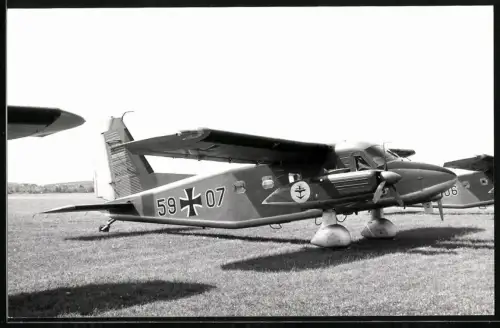 Fotografie Flugzeug Dornier Do 28, Zweimotoriger Hochdecker der Marine, Kennung 59-07 in Kiel-Holtenau