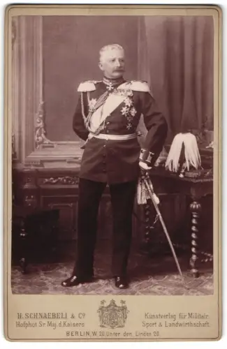 Fotografie H. Schnaebeli & Co., Berlin, Alfred Graf von Waldersee, Generalfeldmarschall & O.B. beim Boxeraufstand Peking