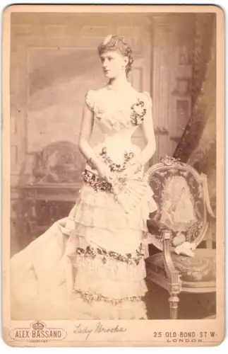 Fotografie Alex Bassano, London, Portrait Daisy Greville, Countess of Warwick, Mätresse von König Edward VII.