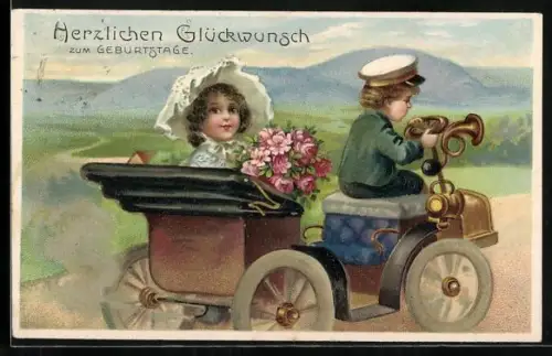 AK Kindliches Liebespaar mit Blumenstrauss im zeitgenössischen Automobil