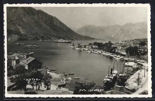 AK Kotor, Blick auf Hafen und Bucht