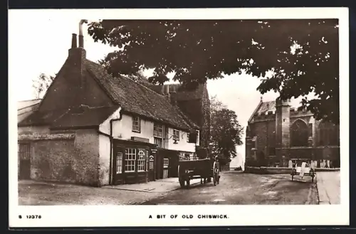 AK Old Chiswick, Strassenpartie mit Kirche