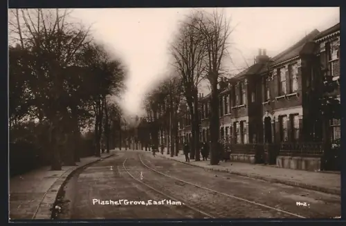 AK East Ham, Plashet Grove
