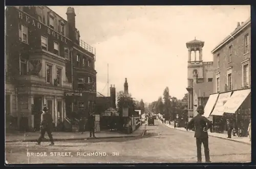 AK Richmond, Bridge Street