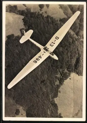 AK Segelflugzeug Kranich über einer Waldlandschaft