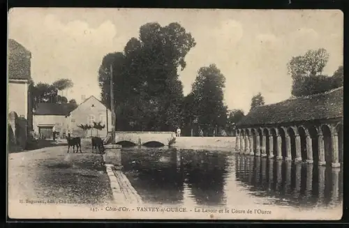 AK Vanvey-s-Ource /Côte-d`Or, Le Lavoir et le Cours de l`Ource