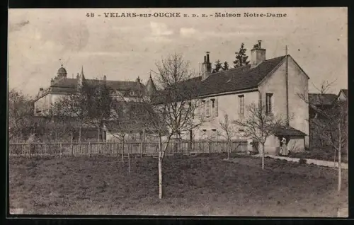 AK Velars-sur-Ourche, Maison Notre-Dame