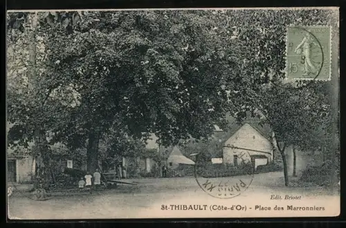AK St-Thibault /Côte-d`Or, Place des Marronniers