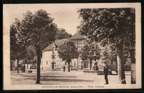 AK Savigny-les-Beaune /Côte-d`Or, Place Fournier