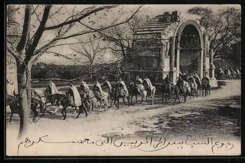 AK Spahis algériens rentrant au quartier