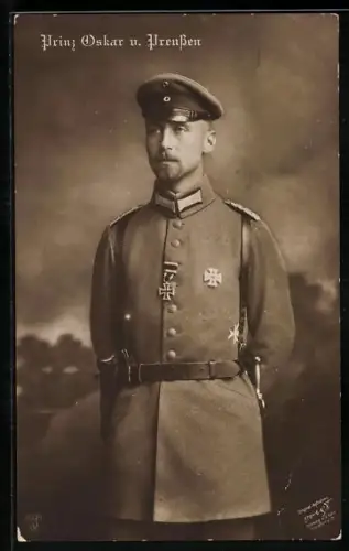 AK Prinz Oskar von Preussen in Uniform porträtiert