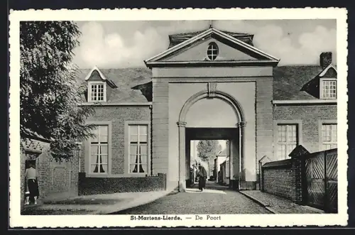 AK St-Martens-Lierde, De Poort