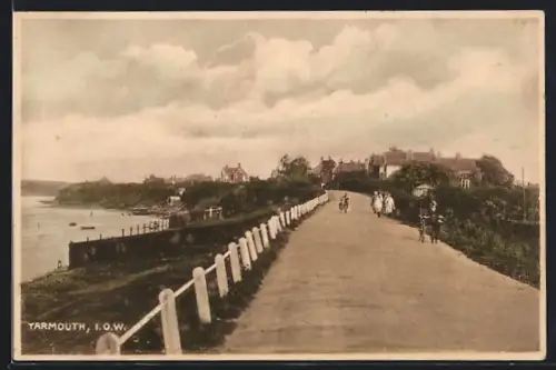 AK Yarmouth, View of the village close to the shore