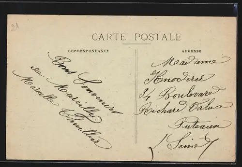 AK Is-sur-Tille /C.-d`Or, L`Eglise et la Place