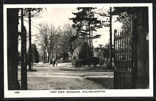 AK Wolverhampton, Entrance to the West Park