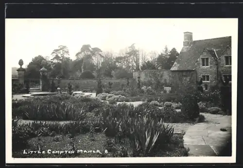 AK Little Compton, Little Compton Manor, View of the garden