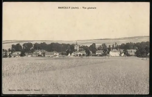 AK Marcilly, Vue générale du village et paysages environnants