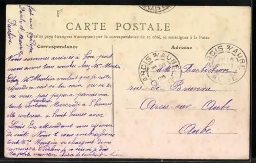 AK Rilly-la-Montagne, Château des Rozais appartenant à M. Pommery, Cour d`honneur