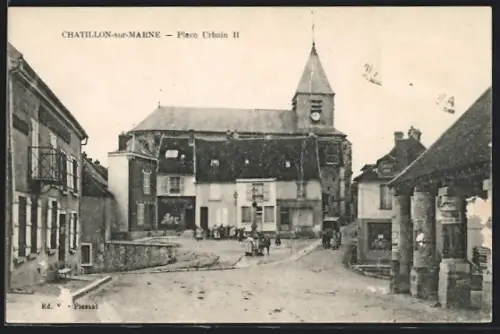 AK Chatillon-sur-Marne, Place Urbain