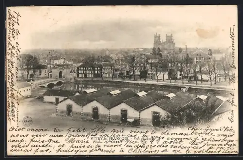 AK Vitry-le-Francois, Vue générale avec l`église en arrière-plan