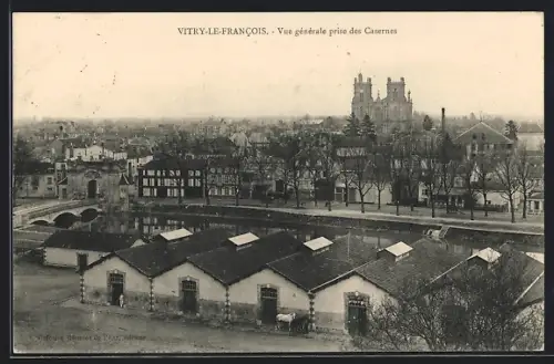 AK Vitry-le-Francois, Vue générale prise des Casernes