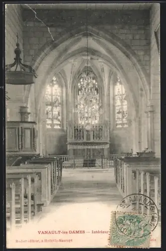 AK Vanault-les-Dames, Intérieur de l`église avec nef et autel
