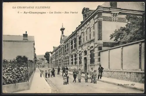AK Ay-Champagne, Les Ecoles, Rue Pierlot