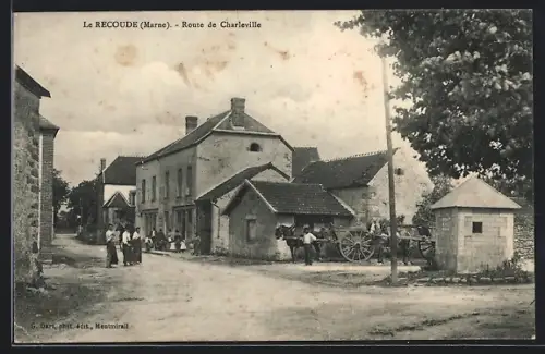 AK Le Recoude, Route de Charleville