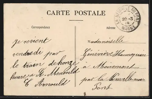 AK La Cheppe, La Grande Rue avec passants et bâtiments alignés
