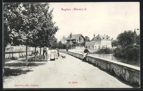 AK Anglure /Marne, Le Quai avec passants et rivière adjacente