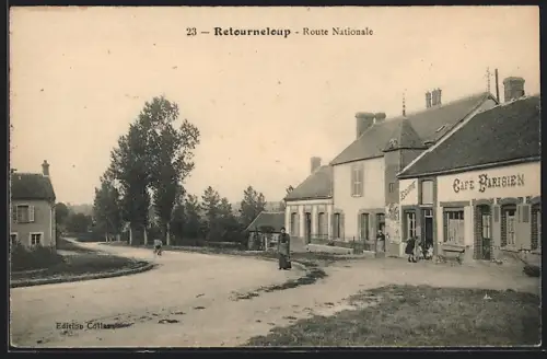 AK Retourneloup, Route Nationale avec le Café Parisien