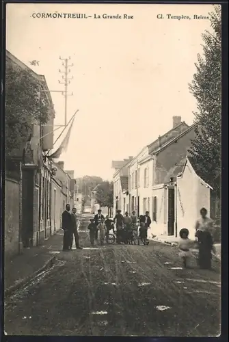 AK Cormontreuil, La Grande Rue animée avec habitants et enfants jouant