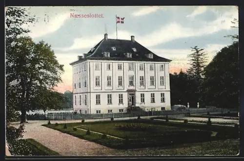 AK Holte, Naesseslottet
