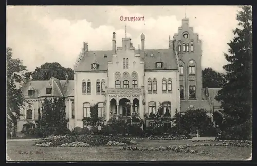 AK Ourupgaard, Anwesen mit Grünanlage