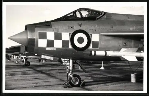 Fotografie Flugzeug English Electric Lightning, Jagdflugzeug / Kampfjet
