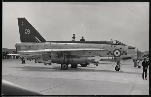 Fotografie Flugzeug English Electric Lightning XN793, Jagdflugzeug / Kampfjet