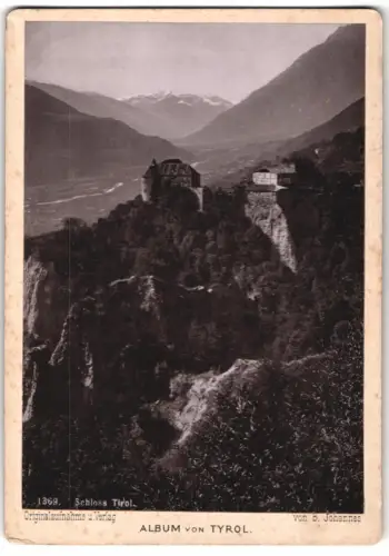 Fotografie B. Johannes, Meran, Ansicht Dorf Tirol, Blick nach dem Schloss Tirol