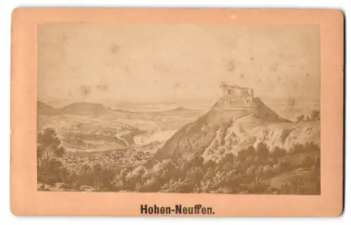 Fotografie unbekannter Fotograf, Ansicht Neuffen, Blick auf Hohen Neuffen, nach einem Gemälde