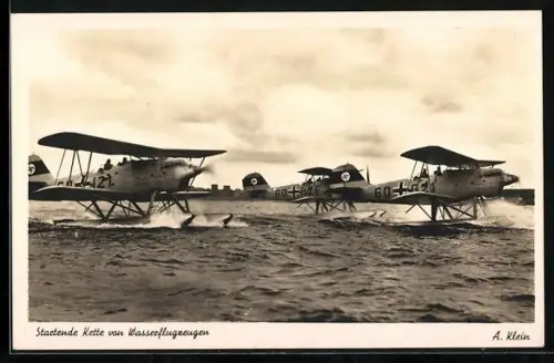 AK Startende Kette von Wasserflugzeugen