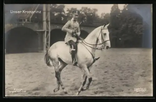 AK Kronprinz Wilhelm von Preussen reitet auf einem Schimmel