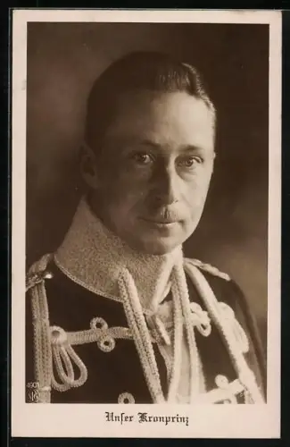 AK Porträt von Kronprinz Wilhelm von Preussen in Uniform