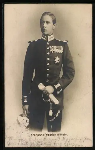 AK Kronprinz Wilhelm von Preussen in Uniform mit Ordenspange