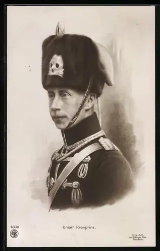AK Kronprinz Wilhelm von Preussen in Husarenuniform mit Totenkopf-Kolpak