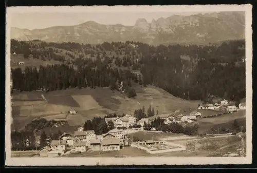 AK Churwalden, Dorfpartie mit Schwimmbad