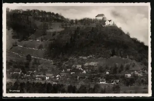AK Brunegg, Ortsansicht mit Schloss Brunegg