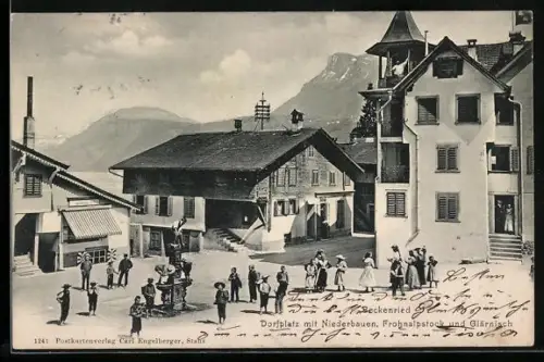 AK Beckenried, Dorfplatz mit Niederbauen, Frohnalpstock und Glärnisch