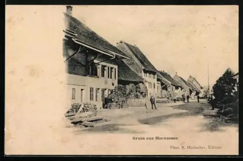 AK Hornussen, Strassenpartie mit Passanten