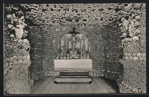 AK Tscherberney bei Bad Kudowa, Schädelkapelle, Innenansicht