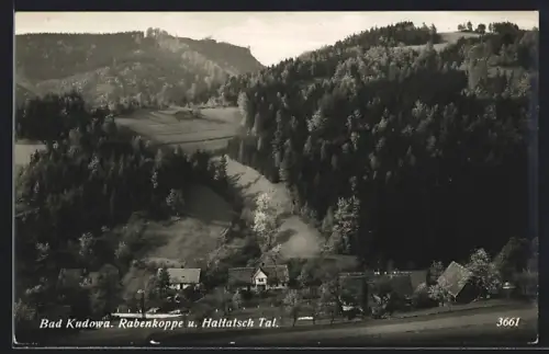 AK Bad Kudowa, Teilansicht mit Rabenkoppe u. Hallatsch Tal